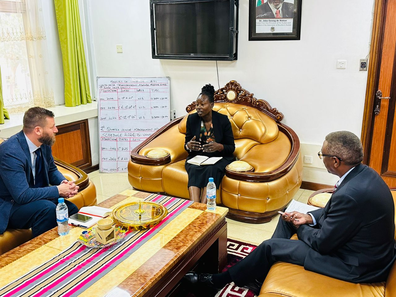 Minister of Health meets with a visiting delegation from The Global Fund